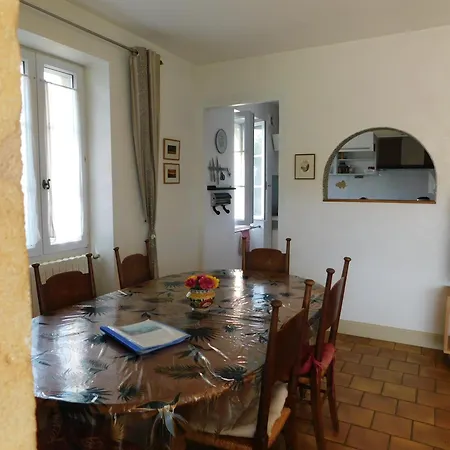 Maison Dans La Cite Medievale De 度假居