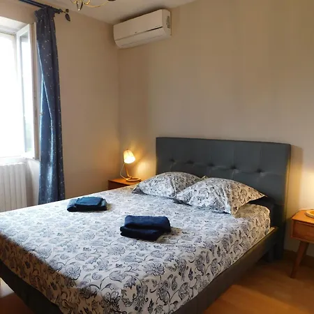 度假居 Maison Dans La Cite Medievale De *