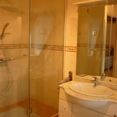 Semesterbostad Maison Dans La Cite Medievale De