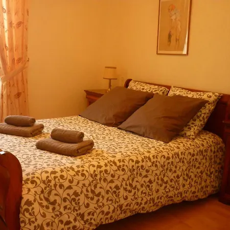 Maison Dans La Cite Medievale De Semesterbostad